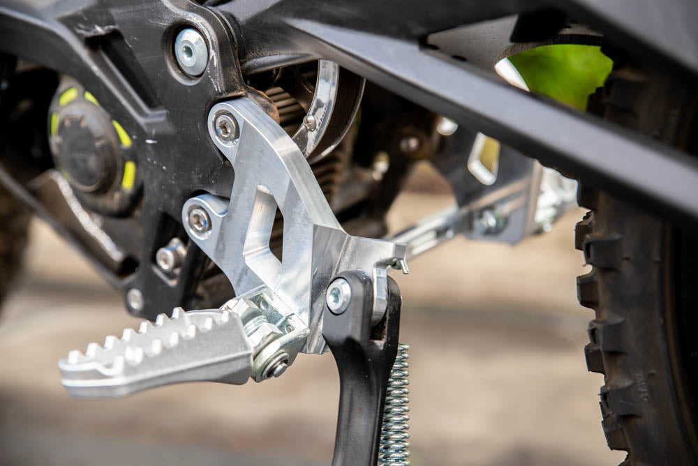 E Ride Pro SS 20mm Lowering Peg Bracket Set With Kickstand Option and Support Brace